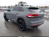 VOLKSWAGEN ATLAS CROSS SPORT 2.0T SEL R-LINE BLACK photo