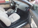 VOLVO C70 T5 photo