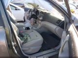 TOYOTA HIGHLANDER SE photo