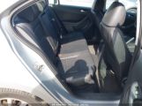 VOLKSWAGEN JETTA 2.5L SE photo