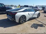 BMW I8 снимка