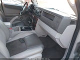 JEEP COMMANDER OVERLAND 1J8HG68227C653826 снимка