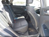 HYUNDAI TUCSON SE KM8J2CA45JU****** снимка