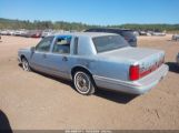 LINCOLN TOWN CAR EXECUTIVE снимка