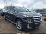 CADILLAC ESCALADE ESV LUXURY снимка