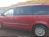 CHRYSLER TOWN & COUNTRY LIMITED снимка