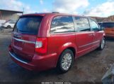 CHRYSLER TOWN & COUNTRY LIMITED снимка