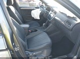 VOLKSWAGEN TIGUAN 2.0T SE R-LINE BLACK 3VV8B7AX8PM****** снимка