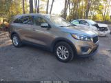 KIA SORENTO 3.3L LX photo