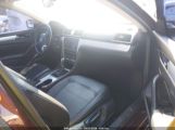 VOLKSWAGEN PASSAT 2.5L SE photo