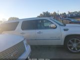 CADILLAC ESCALADE ESV PREMIUM снимка