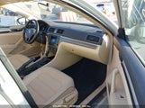 VOLKSWAGEN PASSAT 1.8T R-LINE 1VWDT7A30HC****** fotografie