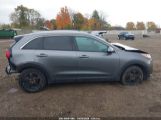 KIA NIRO LX photo