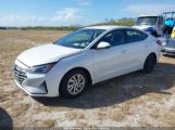 HYUNDAI ELANTRA SE photo