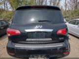 INFINITI QX80 снимка