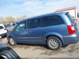 CHRYSLER TOWN & COUNTRY LIMITED снимка