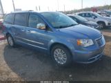 CHRYSLER TOWN & COUNTRY LIMITED снимка