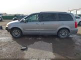 CHRYSLER TOWN & COUNTRY TOURING-L снимка