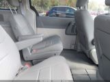 CHRYSLER TOWN & COUNTRY TOURING снимка