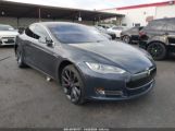 TESLA MODEL S P85 снимка