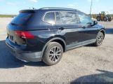 VOLKSWAGEN TIGUAN 2.0T SE/2.0T SEL/2.0T SEL R-LINE/2.0T SEL R-LINE BLACK photo