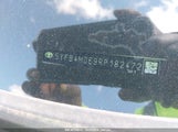 TOYOTA COROLLA LE 5YFB4MDE9RP182472 снимка