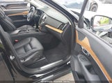 VOLVO XC90 T6 MOMENTUM 6 PASSENGER YV4A221K4N1810692 fotografie