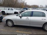 LINCOLN TOWN CAR SIGNATURE LIMITED снимка