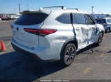 TOYOTA HIGHLANDER XLE 5TDHZRAH2MS****** снимка