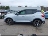 VOLVO XC40 T5 R-DESIGN снимка