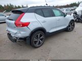 VOLVO XC40 T5 R-DESIGN снимка