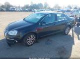 VOLKSWAGEN JETTA SE photo