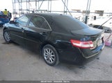 TOYOTA CAMRY XLE V6 4T1BK3EKXAU****** fotografie