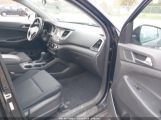 HYUNDAI TUCSON SE снимка