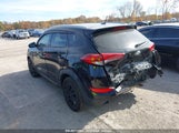 HYUNDAI TUCSON SE KM8J3CA47GU****** fotografie
