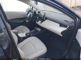 TOYOTA COROLLA XLE 5YFFPMAE8NP****** снимка