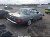 MERCEDES-BENZ 560 SL photo