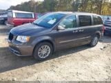 CHRYSLER TOWN & COUNTRY TOURING-L ANNIVERSARY EDITION снимка