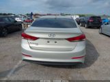 HYUNDAI ELANTRA SE photo