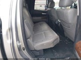 TOYOTA TUNDRA LIMITED 5.7L V8 5TFBW5F15DX****** fotografie