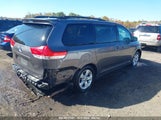 TOYOTA SIENNA LE V6 8 PASSENGER 5TDKK3DCXCS****** снимка