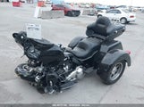 HARLEY-DAVIDSON FLHTCUTG 1HD1MAF19NB****** снимка