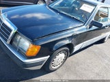 MERCEDES-BENZ 300 CE WDBEA50DXJA****** снимка