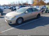 TOYOTA CAMRY LE photo