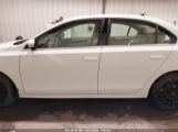 VOLKSWAGEN JETTA 1.4T SE photo