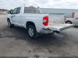 TOYOTA TUNDRA SR5 5.7L V8 photo