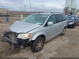 Chrysler Town & Country Touring 2A8HR54P88R840549 fotografie