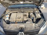 VOLKSWAGEN JETTA 2.5L SE photo