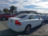 VOLVO S60 2.5T снимка