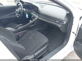 HYUNDAI ELANTRA SEL KMHLM4DG6RU732392 снимка